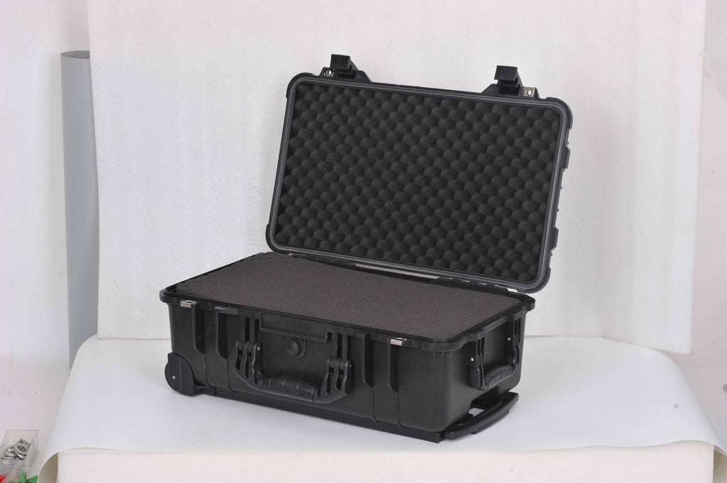 22 in. Wheeled Waterproof Case/Safe, Gray N19895