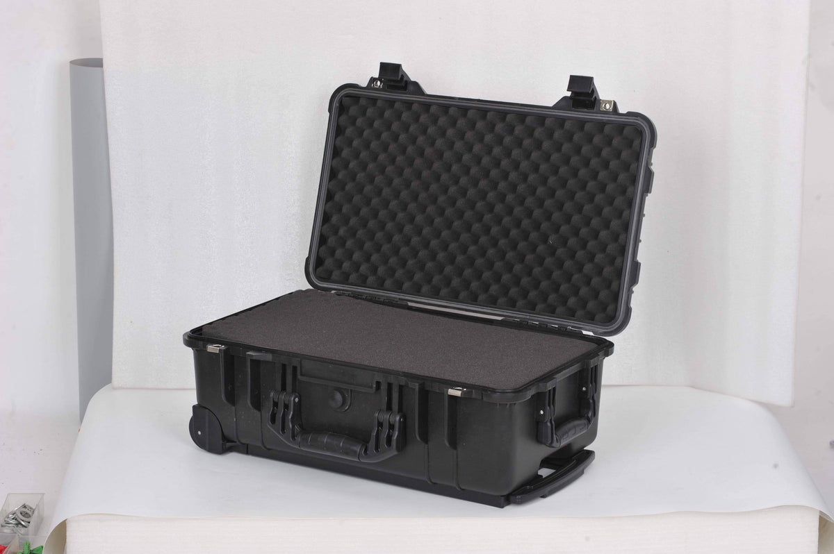 22 in. Wheeled Waterproof Case/Safe, Gray N19895