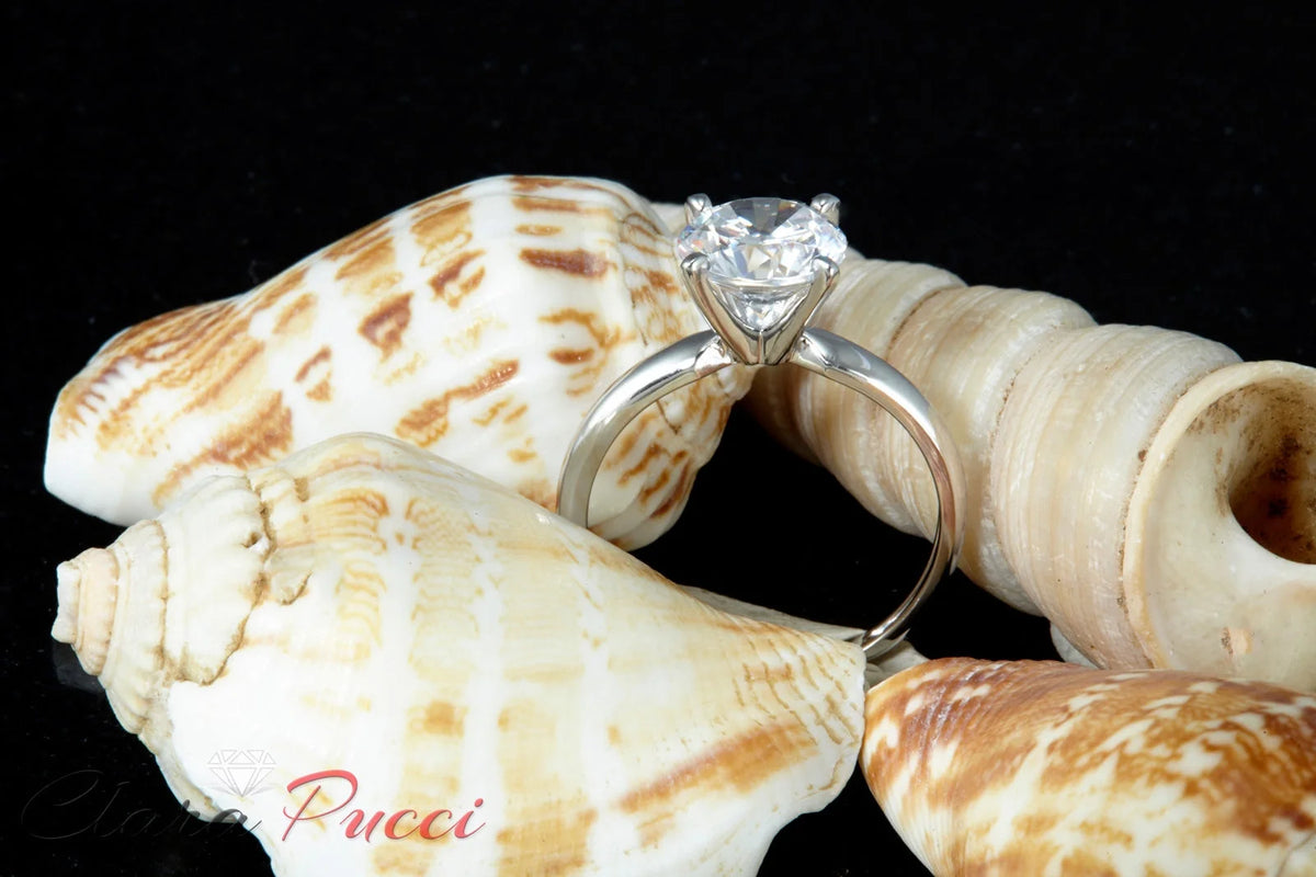 18k White Gold Solitaire Ring Z93654