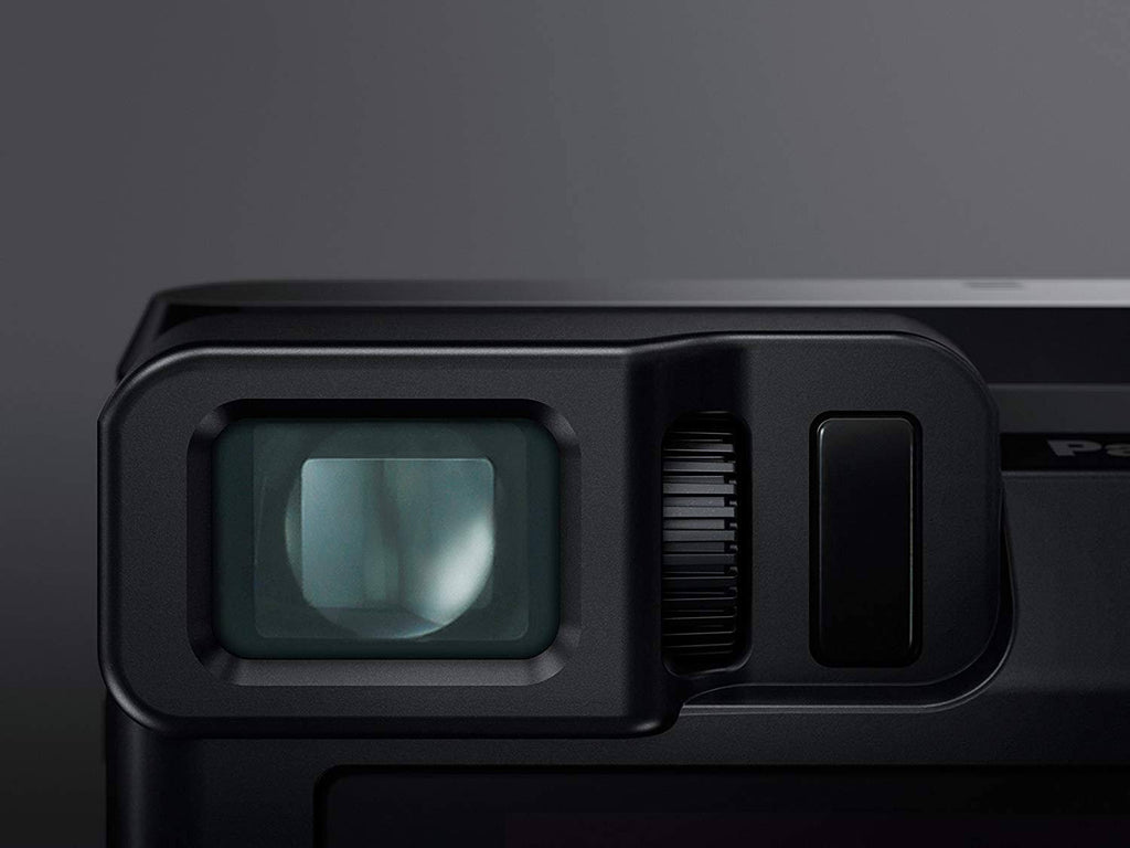 Silver 18.1 MP Compact Ultra HD Digital Camera O64905