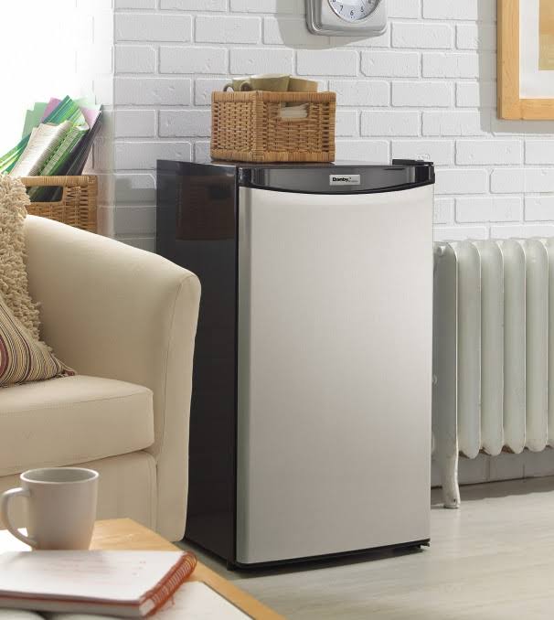 3.2 Cu. ft. Compact Refrigerator M562