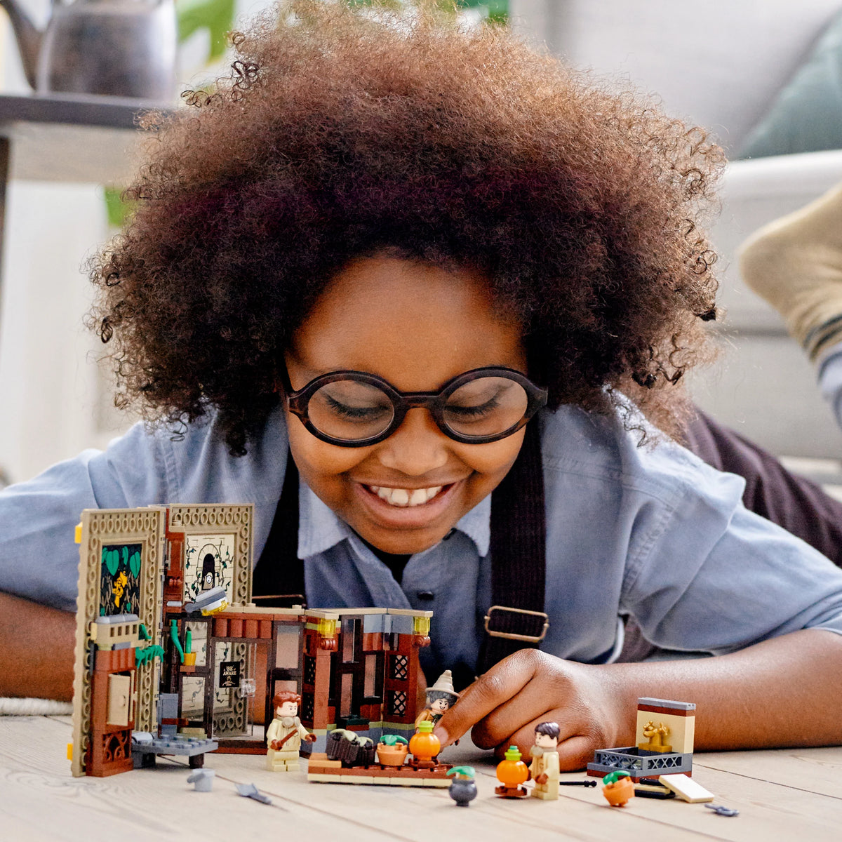 LEGO Hogwarts Moment: Herbology Class Building Set (233 Pieces) B24355