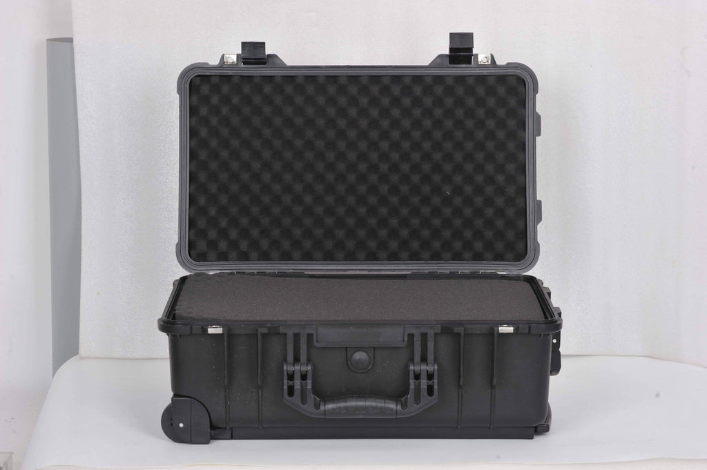 22 in. Wheeled Waterproof Case/Safe, Gray N19895