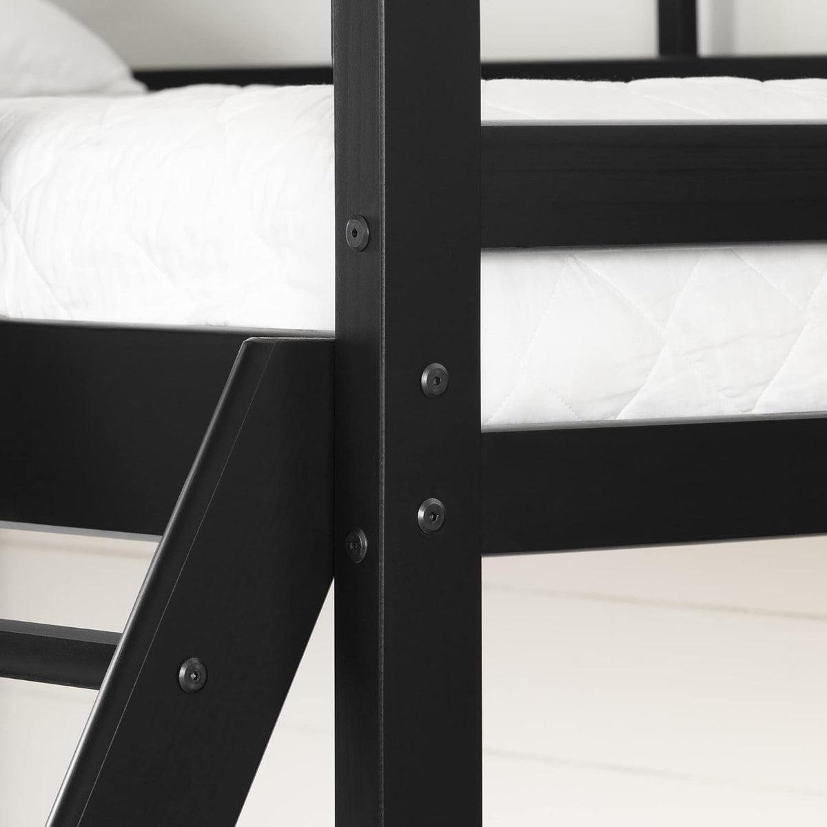 Matte Black Twin on Full Bunk Bed Q77032