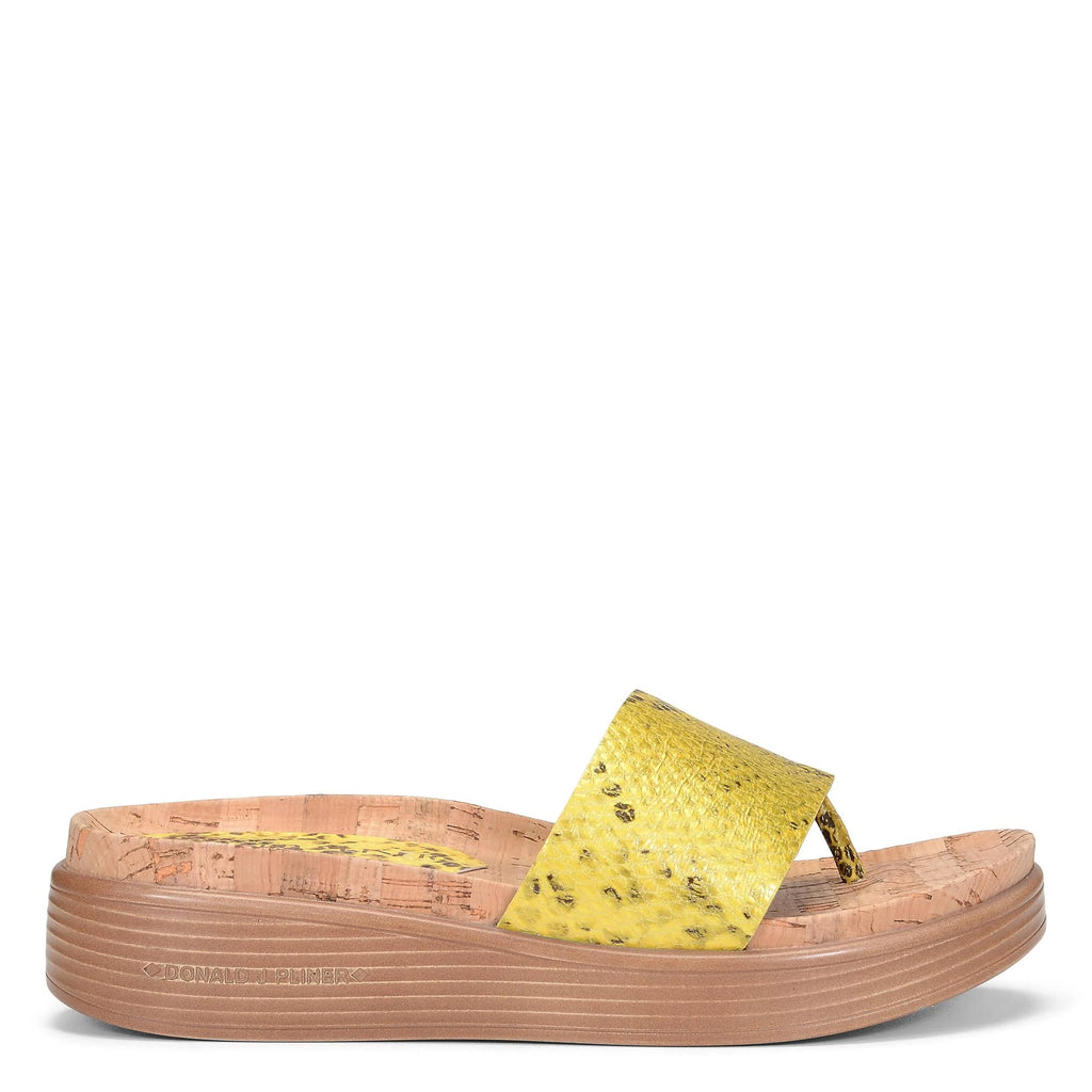 Snake-Embossed Leather Slide F7686
