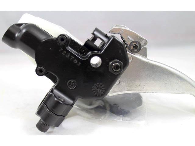 Brake Master Cylinder J580