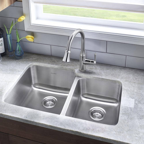 31-in x 20-in Double-Basin Stainless Steel Undermount Kitchen Sink Y8444