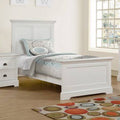 White Panel Bed I70763