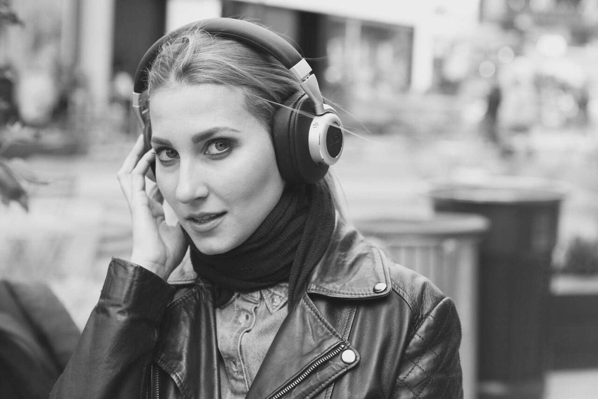 Black Bluetooth Headphones Wireless with Active Noise Cancelling T513