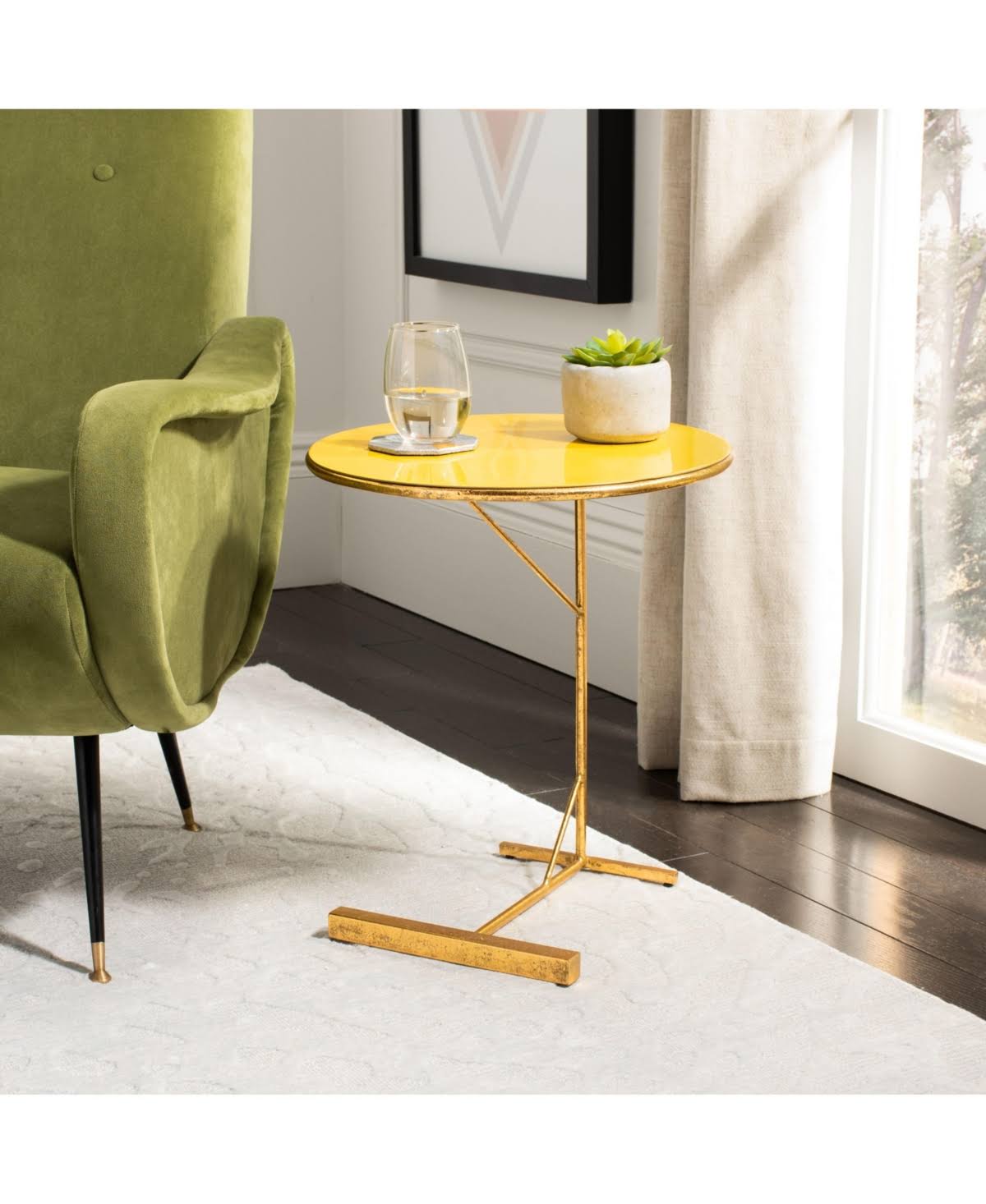 Hunter Green and Gold Round C Table R2787