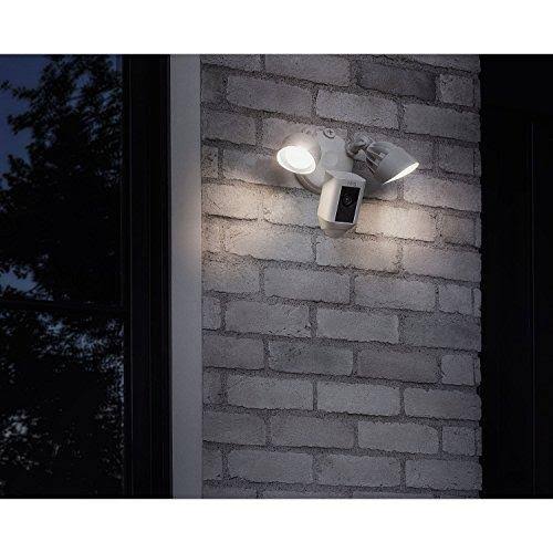 Floodlight Cam with Chime Pro G45371