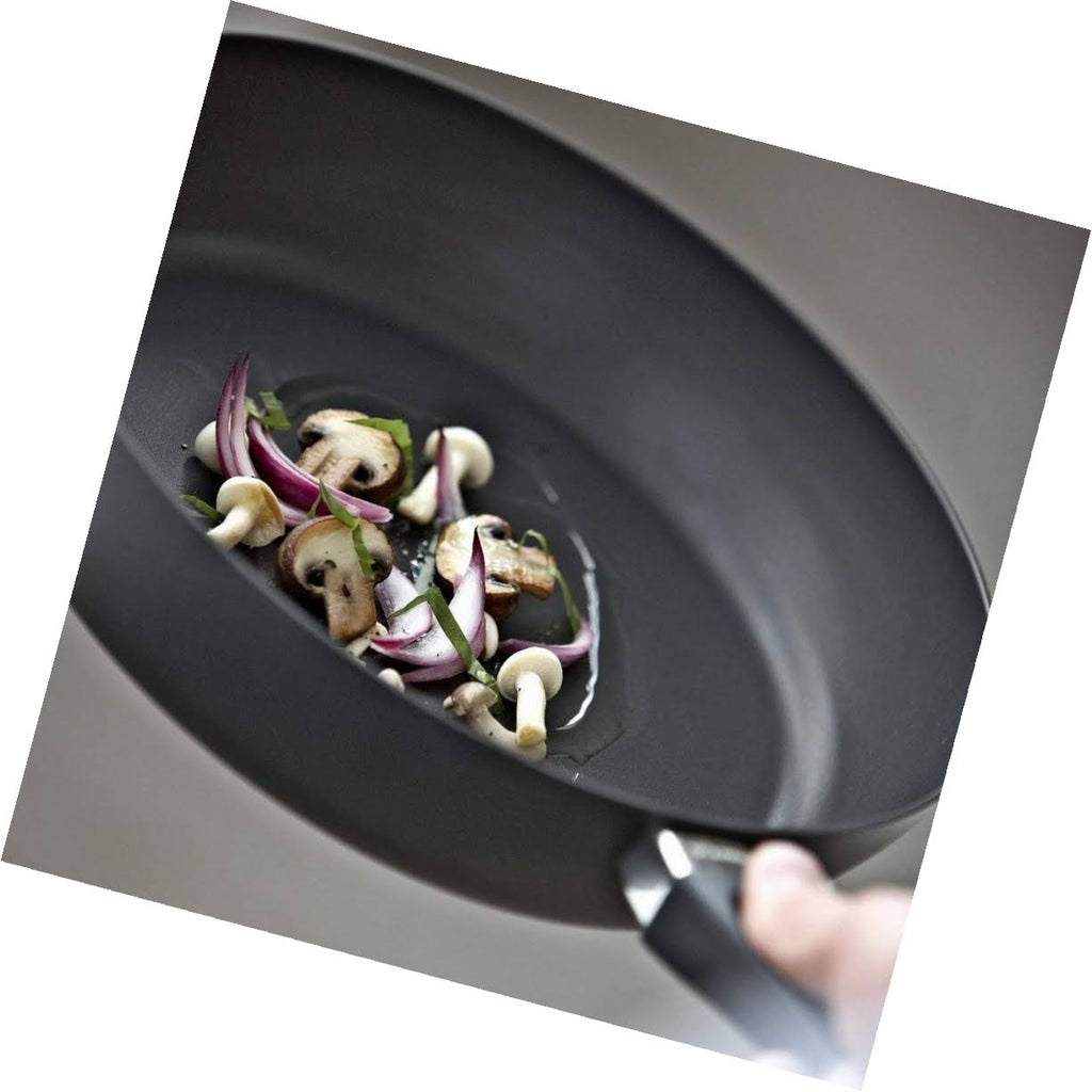 Covered Saute Pan Y659